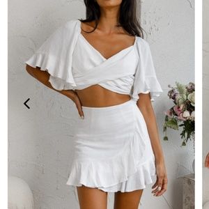 Hand In Mine Wide Ruffle Hem Skirt White - Large